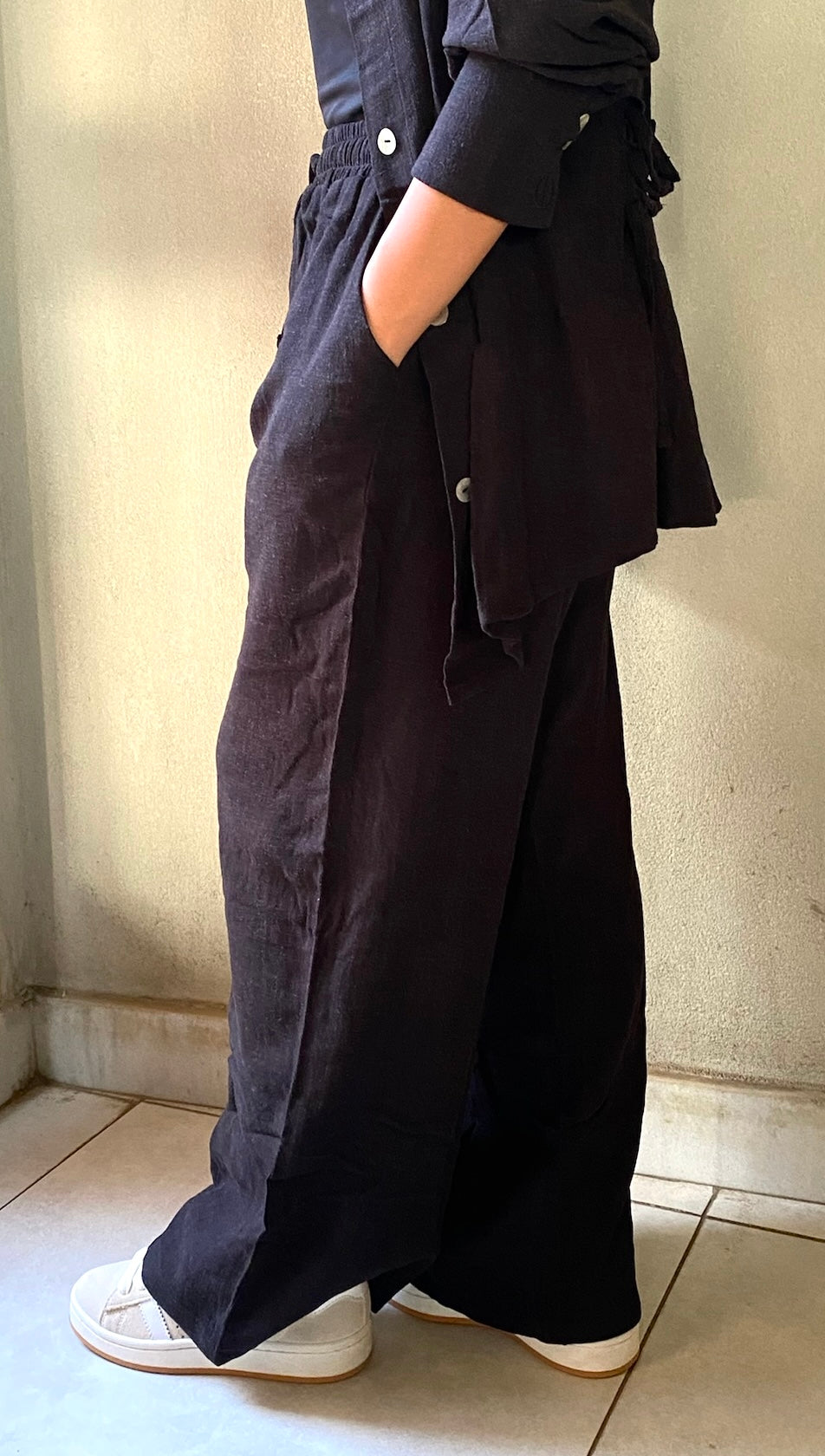 The Petite Linen Pants In Black